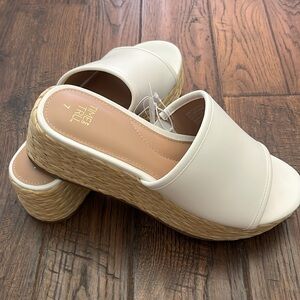 Time and Tru Women's Raffia Platform Slide Sandals Size 7 White